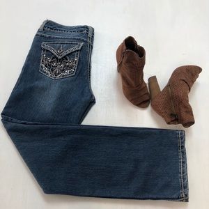 NINE WEST JEANS SIZE 6  EXCELLENT CONDITION